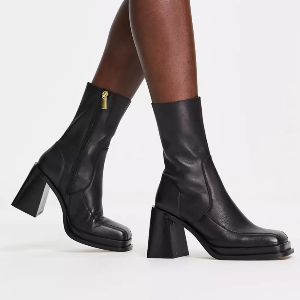 Asos Design Leather Boots WIDE Size UK 7 - US 9W
